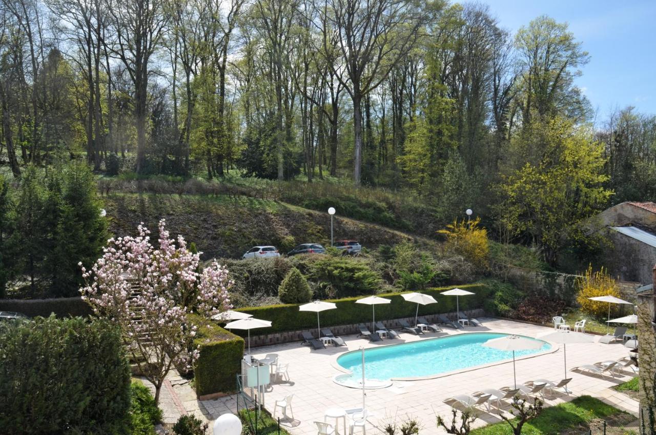 Hotel Et Studios D'Orfeuil Bourbonne-les-Bains Exteriér fotografie