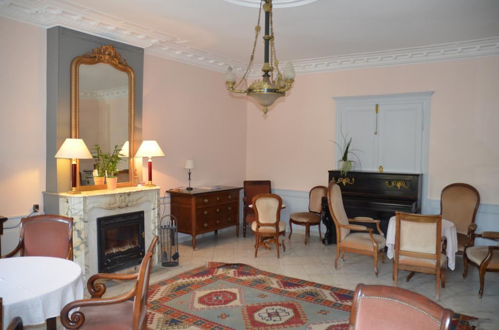 Hotel Et Studios D'Orfeuil Bourbonne-les-Bains Exteriér fotografie