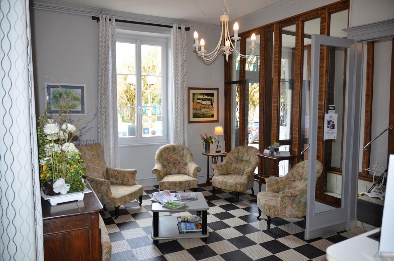 Hotel Et Studios D'Orfeuil Bourbonne-les-Bains Exteriér fotografie