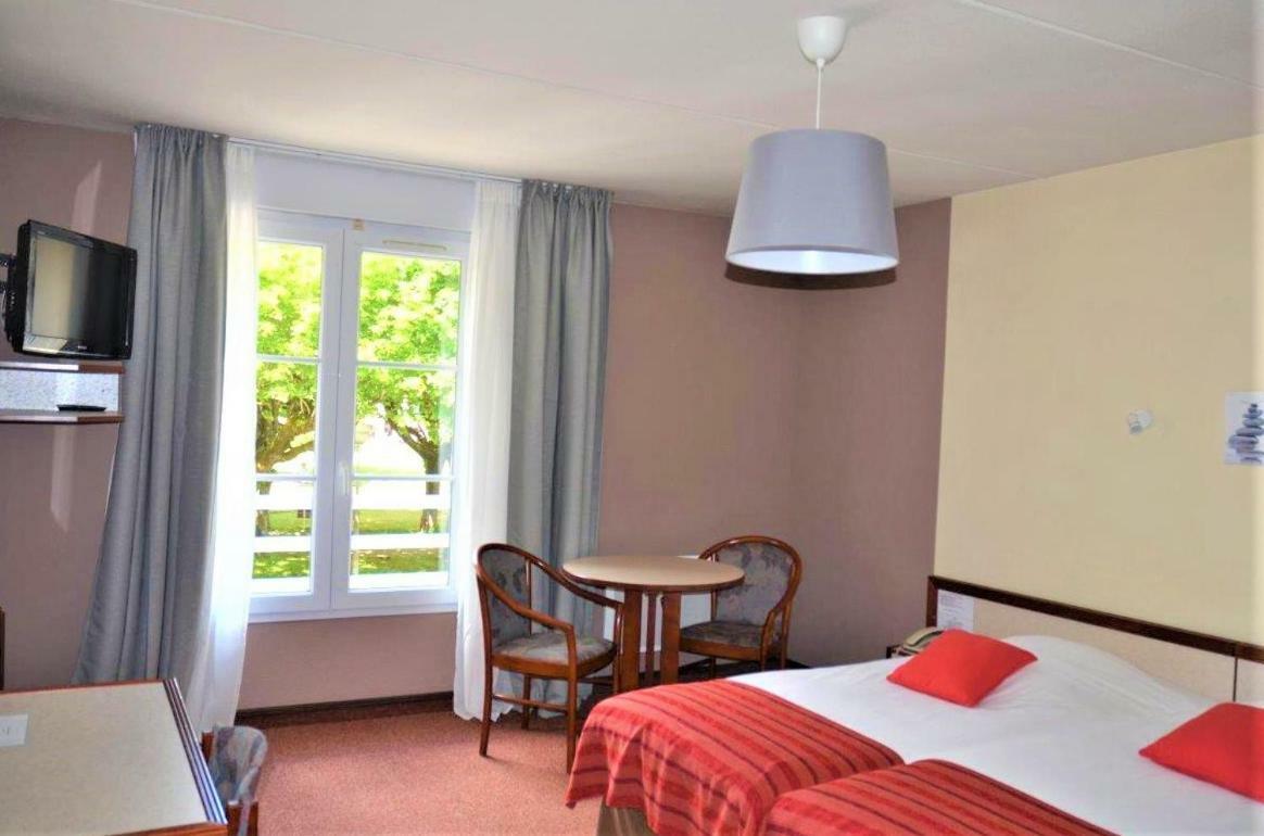 Hotel Et Studios D'Orfeuil Bourbonne-les-Bains Exteriér fotografie